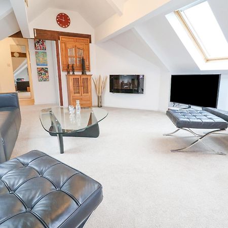Dragon'S Den Apartman Chester Kültér fotó